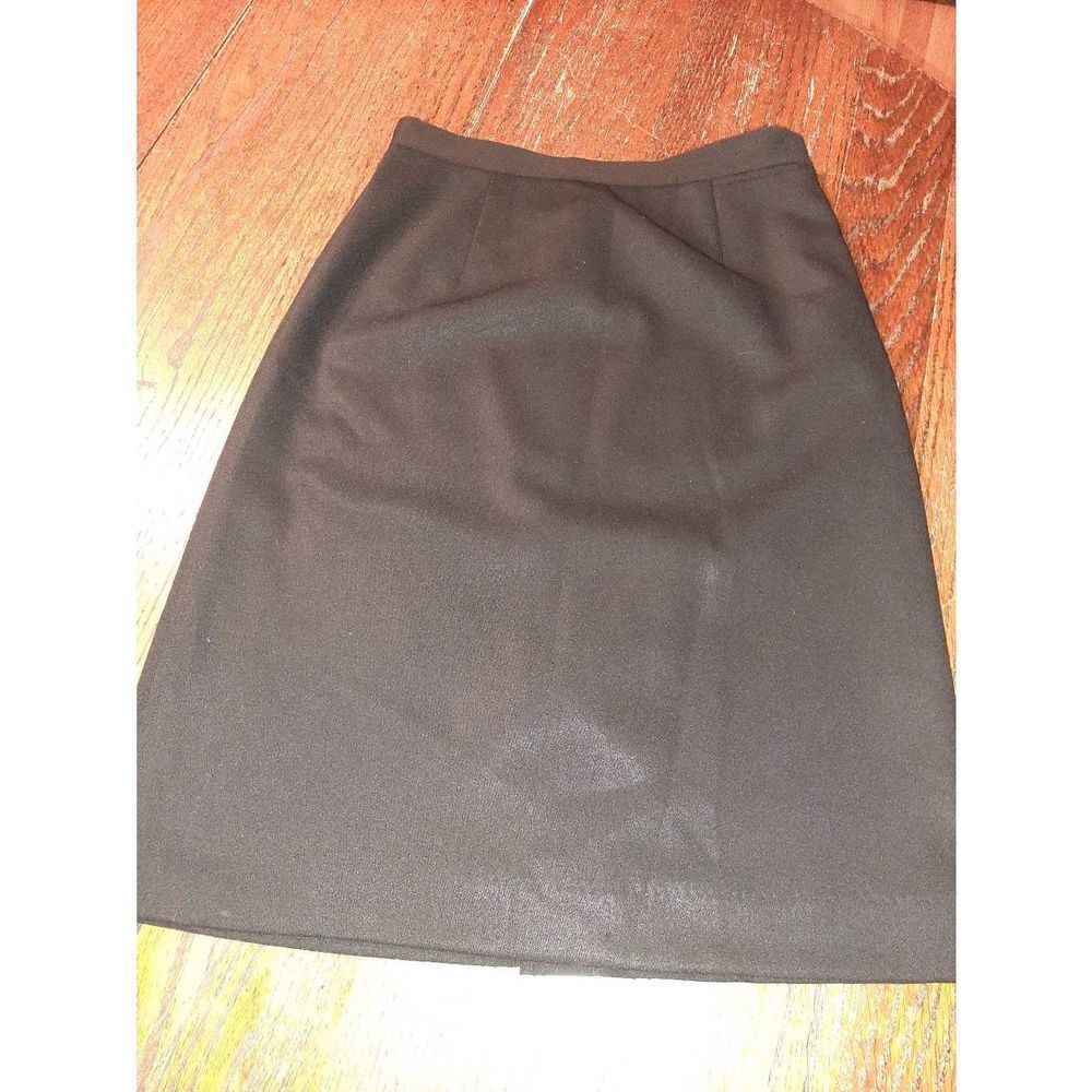 Size 4 Talbots Stretch Black Side Zip Lined Midi Skirt Rear Zip Rear Slit